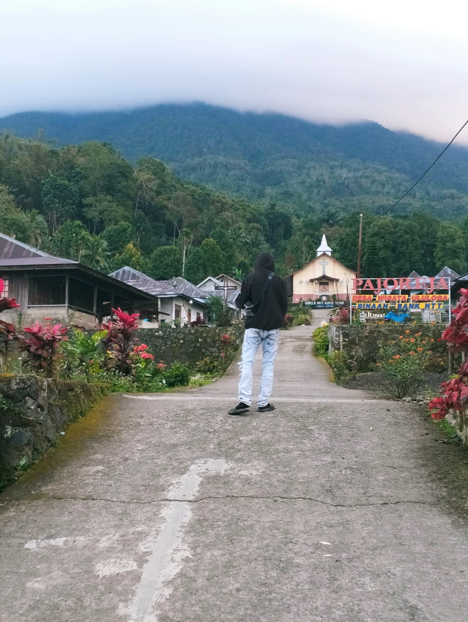 Ululoga: Pesona Desa Wisata di Nusa Tenggara Timur