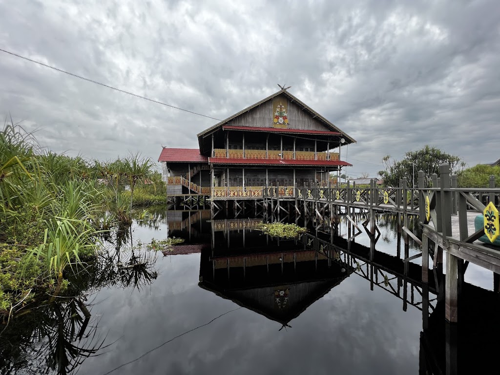 Jelajahi Keindahan Hutan Kereng Bangkirai di Kalimantan Tengah