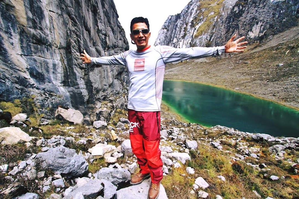 Keindahan Tersembunyi Danau 3 Grasberg di Papua