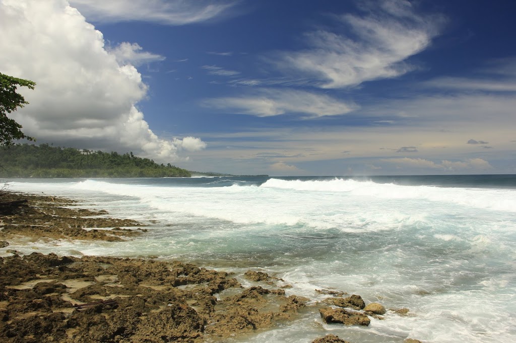 Jelajahi Keindahan Tanjung Bakaro, Manokwari
