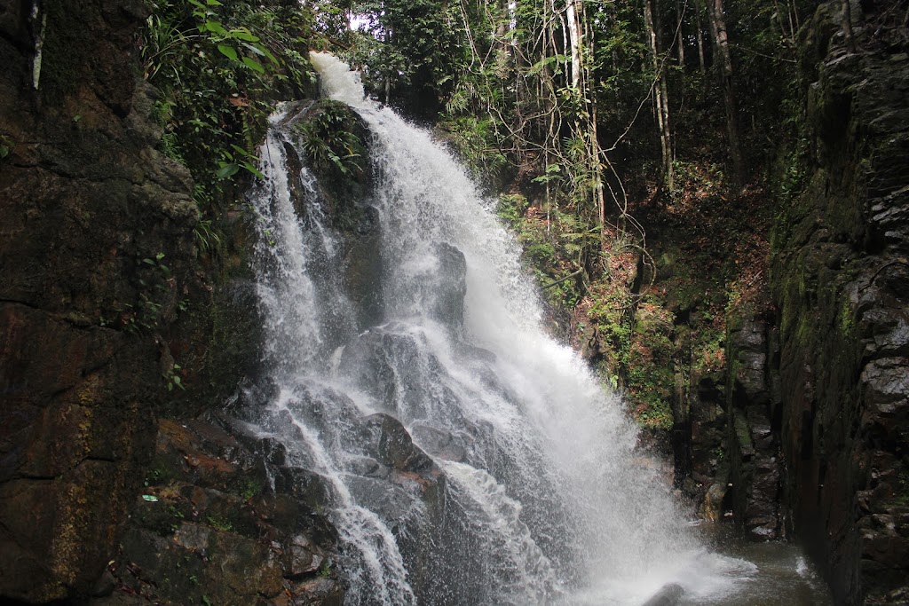 Air Terjun Guruh Gemurai: Pesona Tersembunyi di Kuantan Singingi