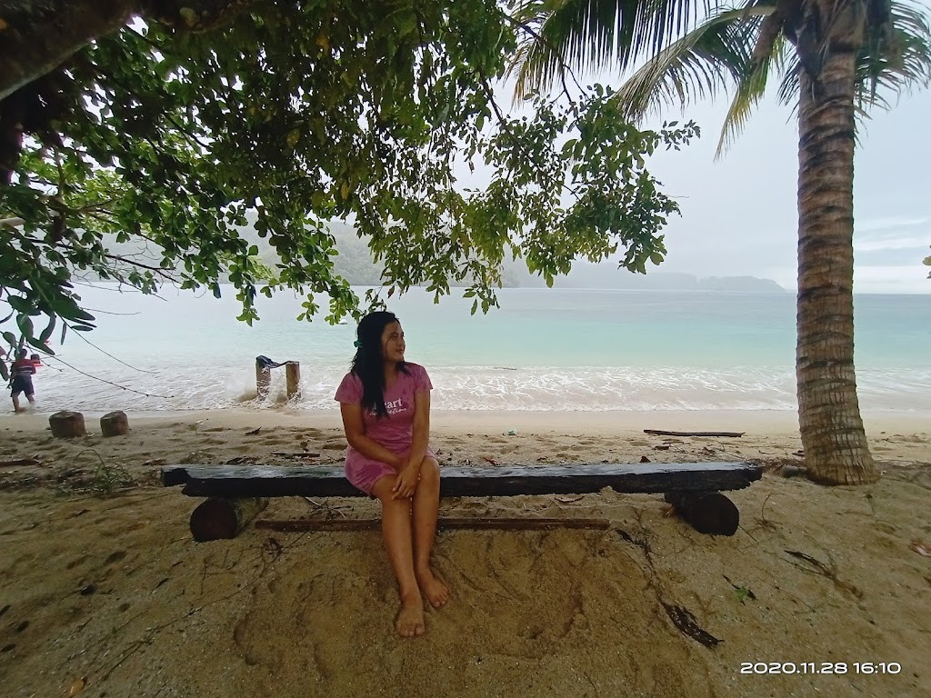 Pesona Pantai Pasir Putih Batu Riri, Sulawesi Utara: Surga Tersembunyi di Bitung