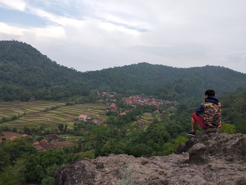 Jelajahi Taman Wisata Batu Gede Sayar: Pesona Alam Tersembunyi di Banten