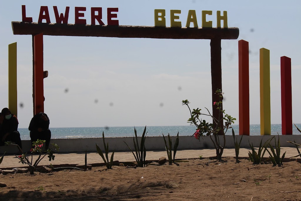 Lawere Beach Bonging Ponging: Pesona Pantai Tersembunyi di Sulawesi Selatan