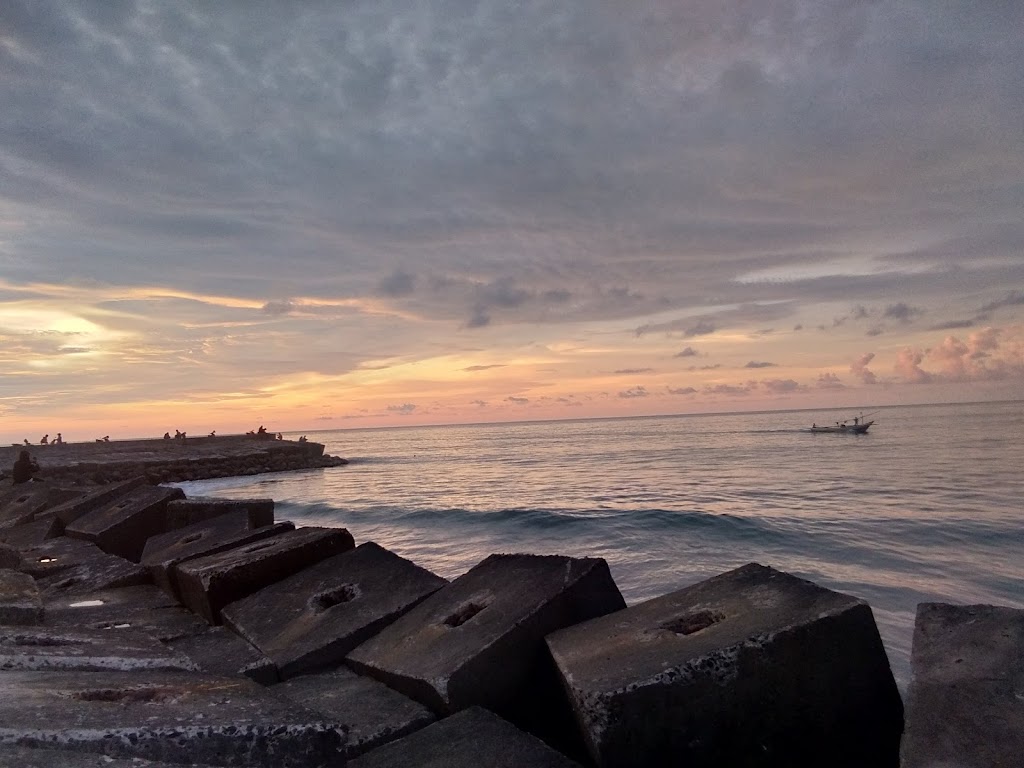 Pantai Batu Tahu Bengkulu: Pesona Tersembunyi di Teluk Segara