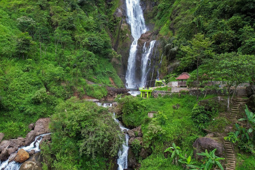 Curug Cibadak: Pesona Air Terjun Tersembunyi di Garut