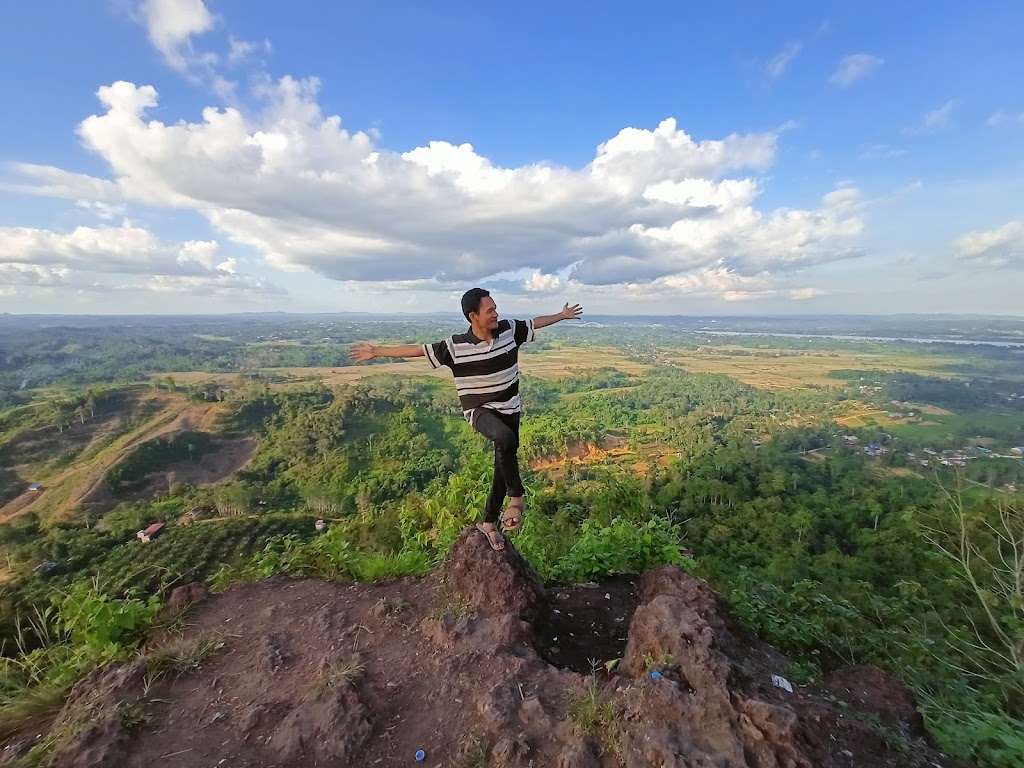 Puncak Bukit Biru: Pesona Alam Kalimantan Timur