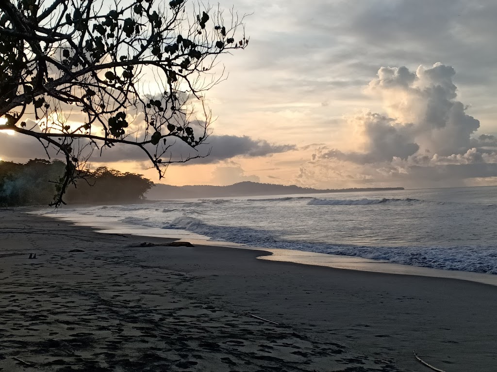 Jelajah Yenbabo: Pesona Tersembunyi di Kabupaten Manokwari, Papua Barat