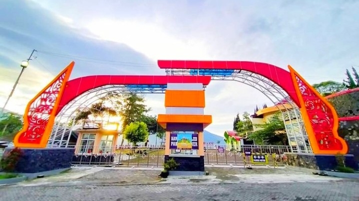 Ketep Pass Magelang: Menyaksikan Keindahan Gunung Merapi dari Dekat