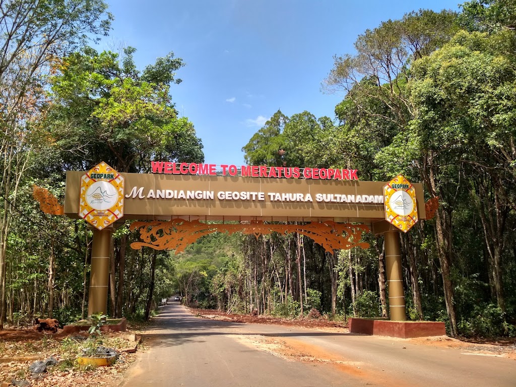 Jelajahi Taman Hutan Raya Sultan Adam: Keindahan Kalimantan Selatan