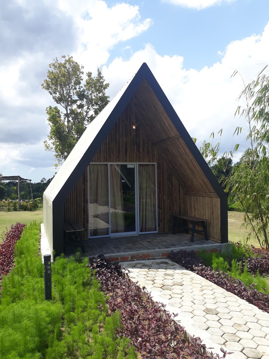 Eksplorasi Desa Wisata Ekang: Pesona Tersembunyi di Kepulauan Riau