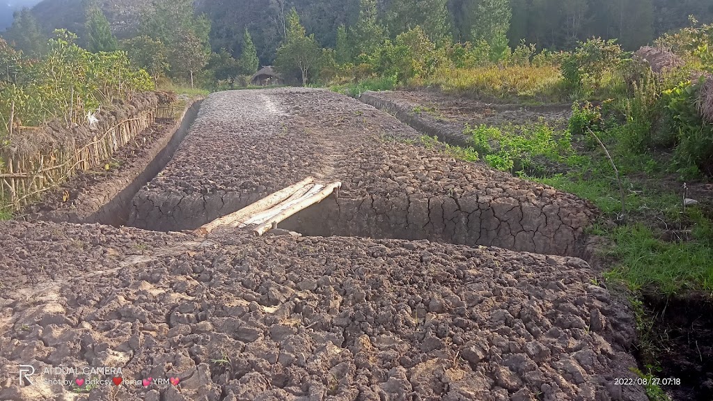 Jelajahi Pesona Gua Sikhepalki di Papua: Petualangan di Bumi Cenderawasih