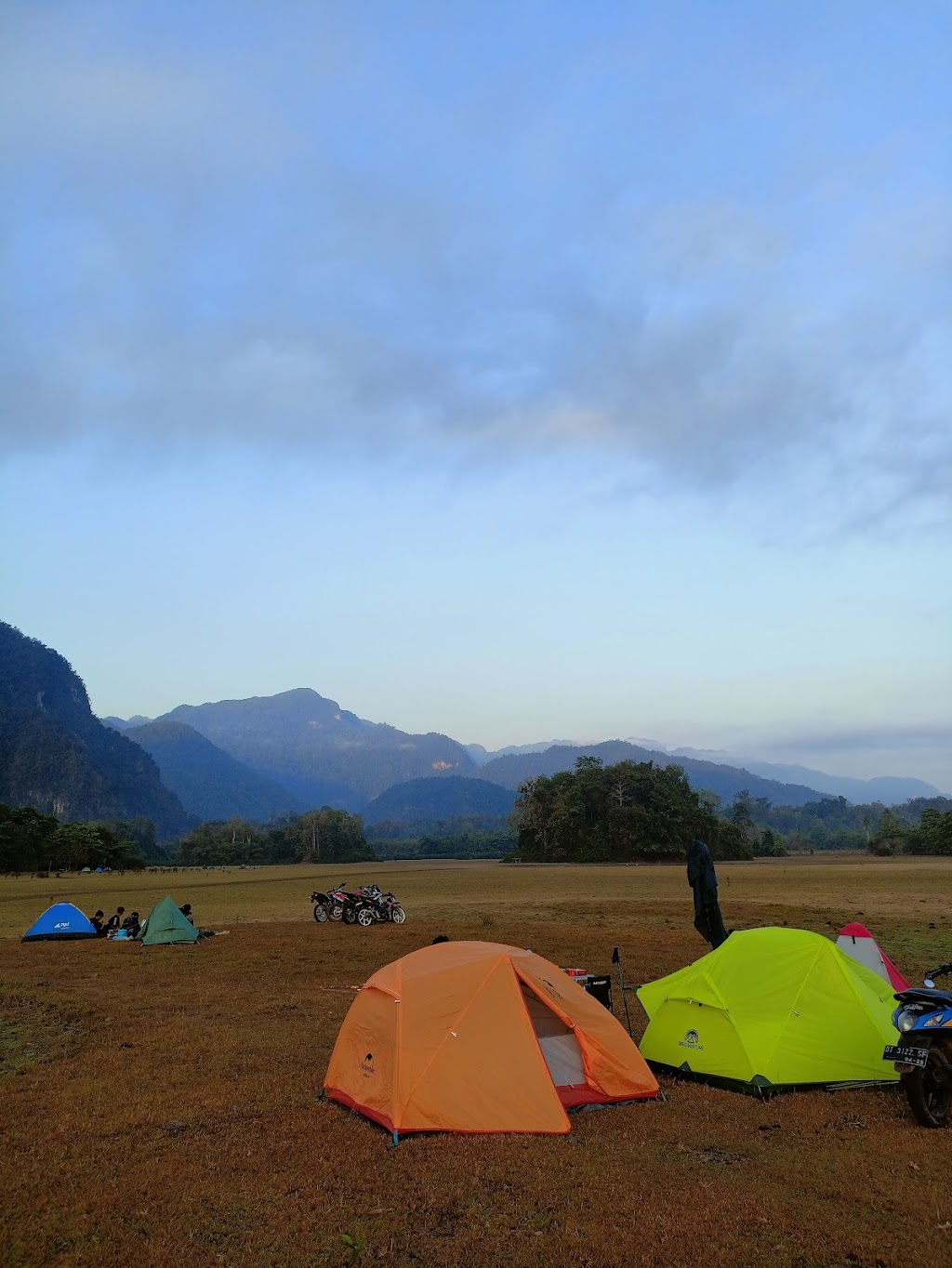 Pesona Padang Molara: Surga Tersembunyi di Konawe Utara