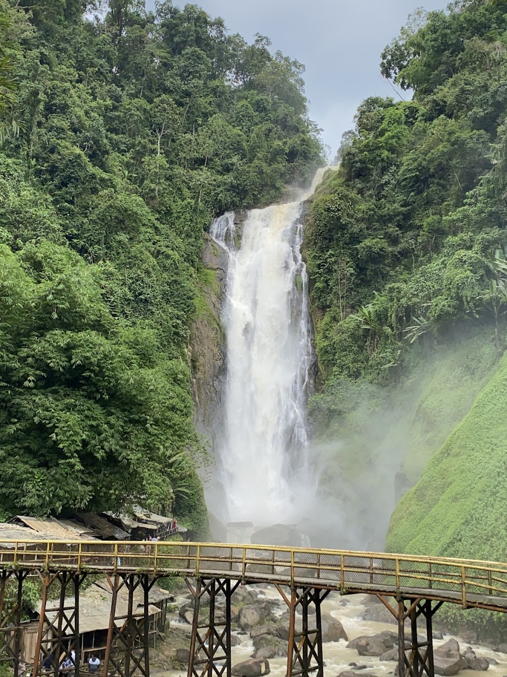 Curup Tenang Bedegung: Pesona Tersembunyi di Muara Enim
