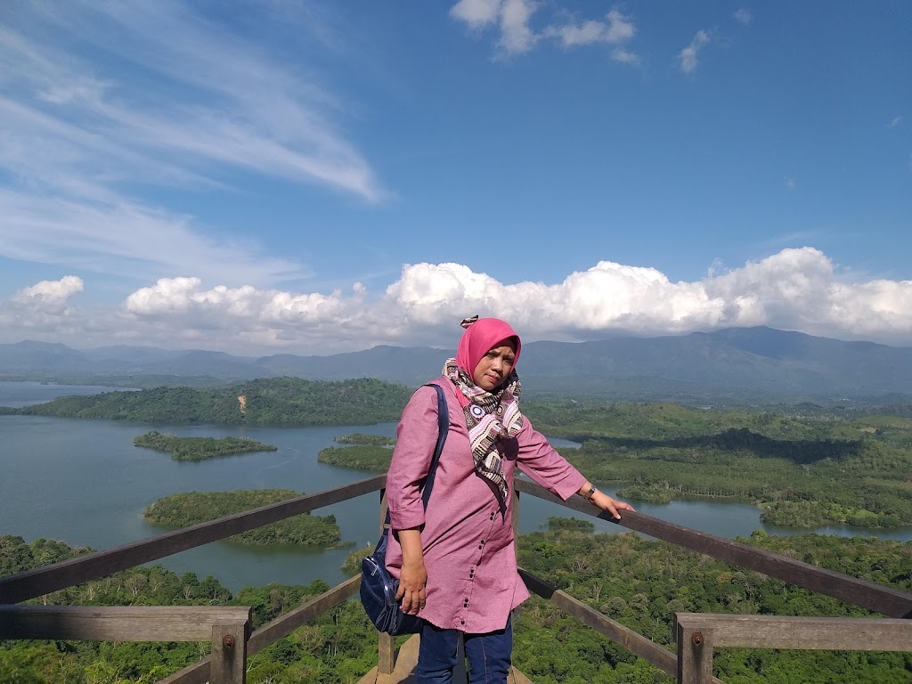 Pulau Pinus 2 Bukit Batas: Pesona Tersembunyi di Kalimantan Selatan