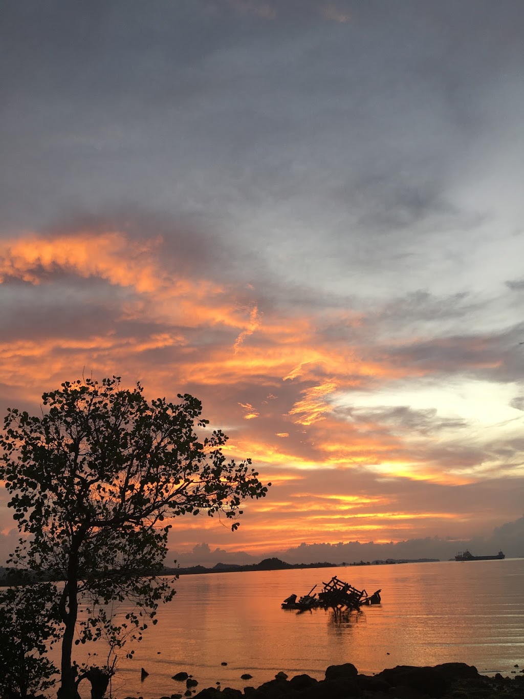 Pesona Pantai Tanjung Uma: Surga Tersembunyi di Batam