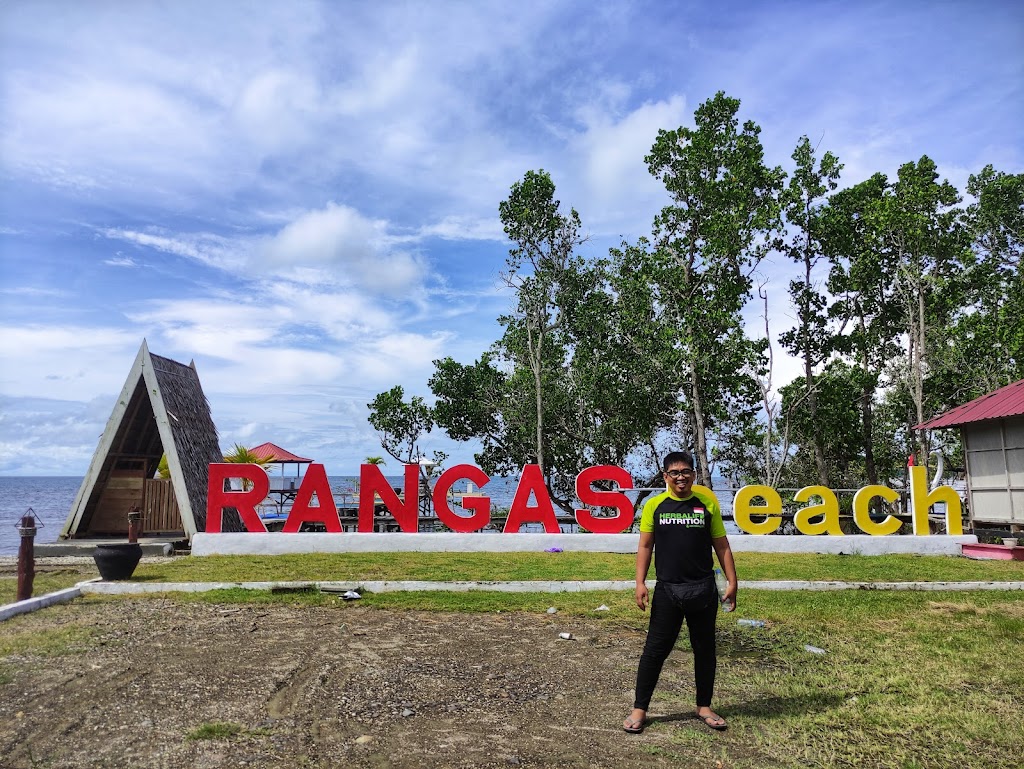 Rangas Beach: Pesona Pantai Tersembunyi di Sulawesi Barat