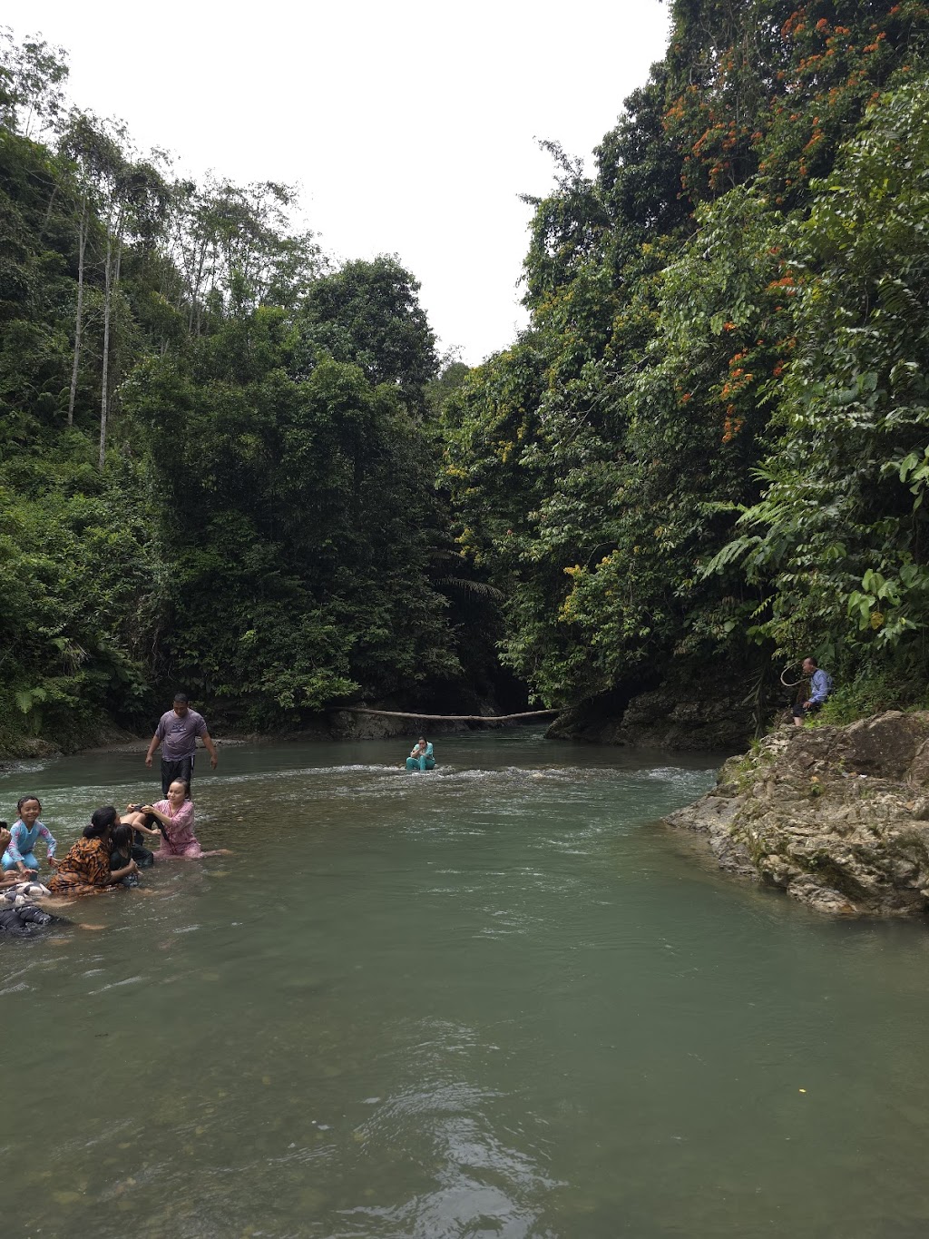 Aek Buru: Pesona Alam Tersembunyi di Sumatera Utara