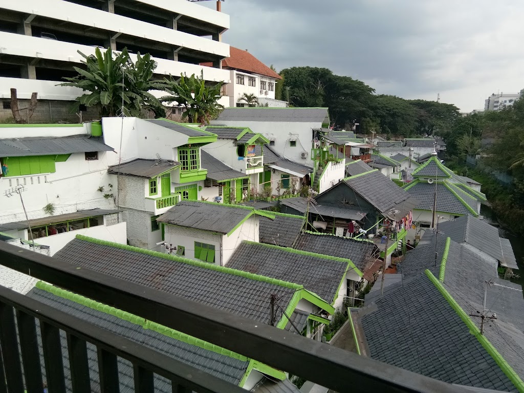 Jelajah Kampung Putih Malang: Pesona Kota Apel yang Tersembunyi