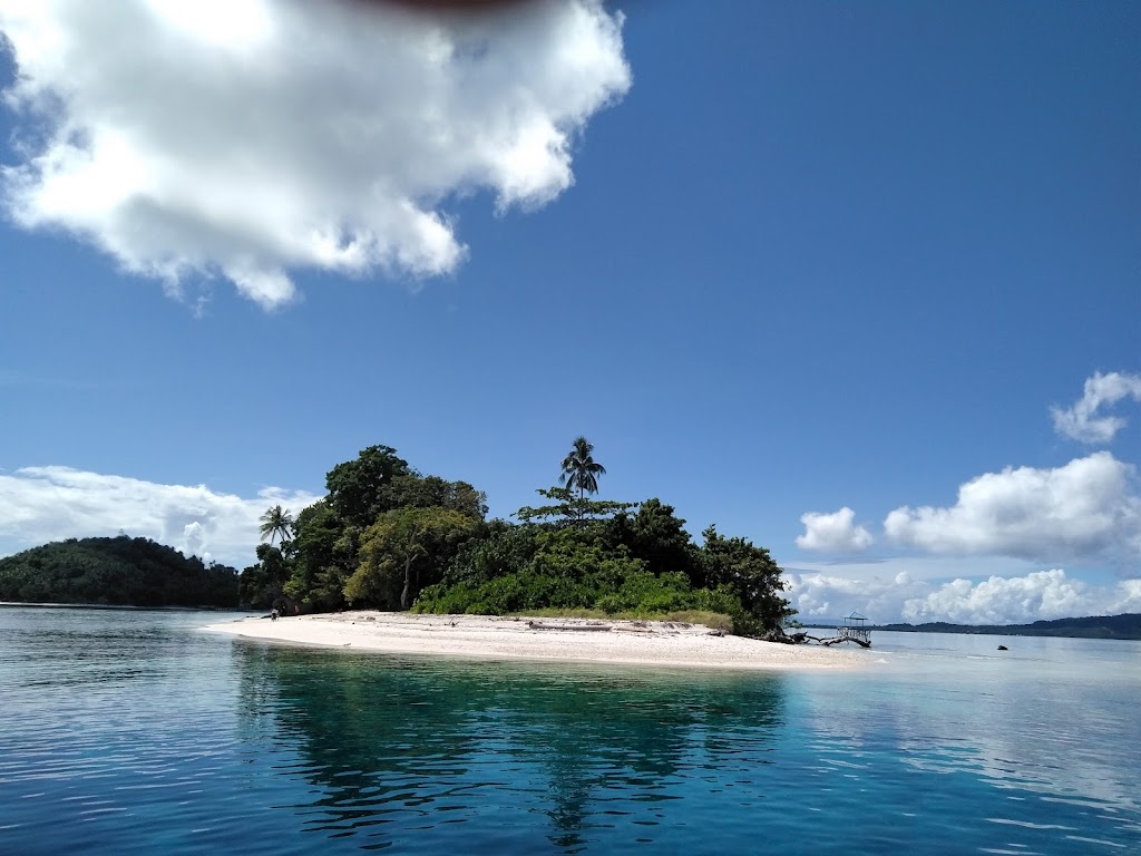 Pulau Guraici: Surga Tersembunyi di Maluku Utara