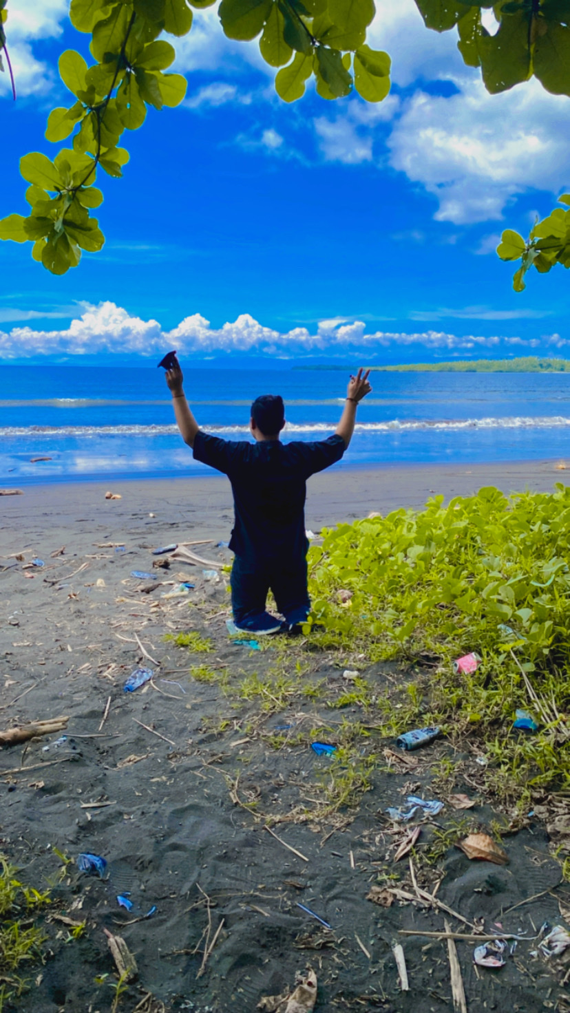 Pesona Pantai Madina, Halmahera Utara: Surga Tersembunyi di Maluku Utara