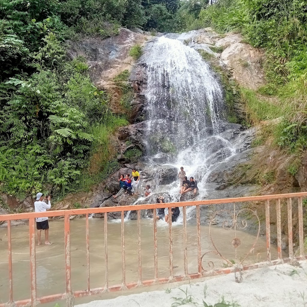 Pesona Air Terjun Salu Lemo, Mamasa: Surga Tersembunyi di Sulawesi Barat