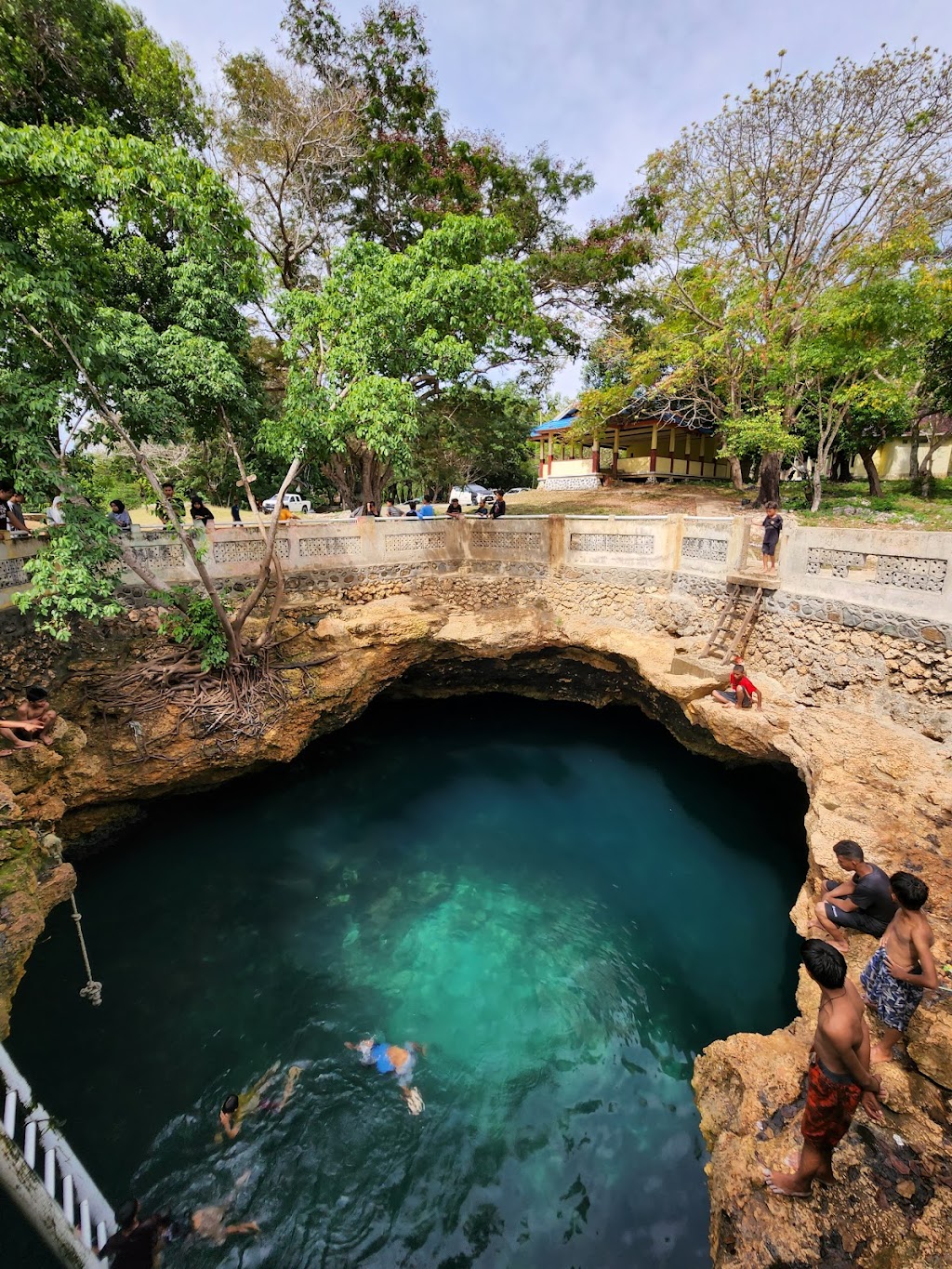 Jelajah Pusentasi: Pesona Tersembunyi di Donggala, Sulawesi Tengah