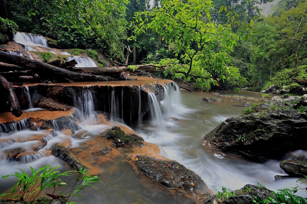 Air Terjun Peucari Jantho: Pesona Alam Aceh yang Menyejukkan