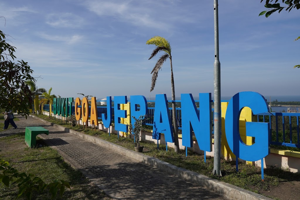 Jelajah Bukit Wisata Goa Jepang Lhokseumawe: Sejarah Kelam di Balik Pesona Alam Aceh