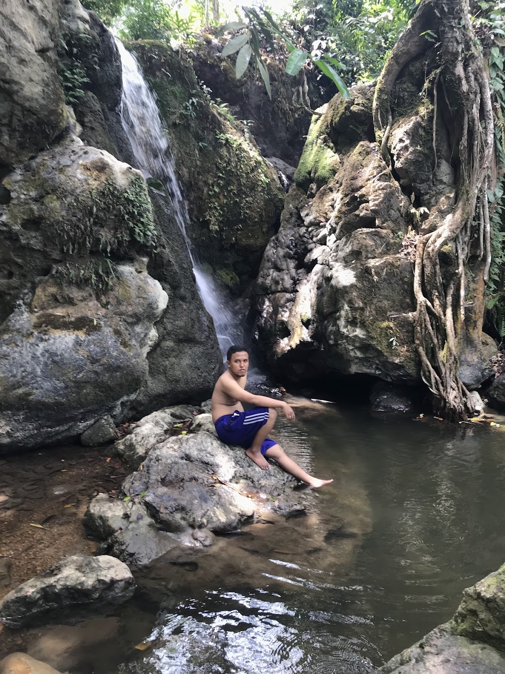 Riam Mambanin: Pesona Air Terjun Tersembunyi di Kalimantan Selatan