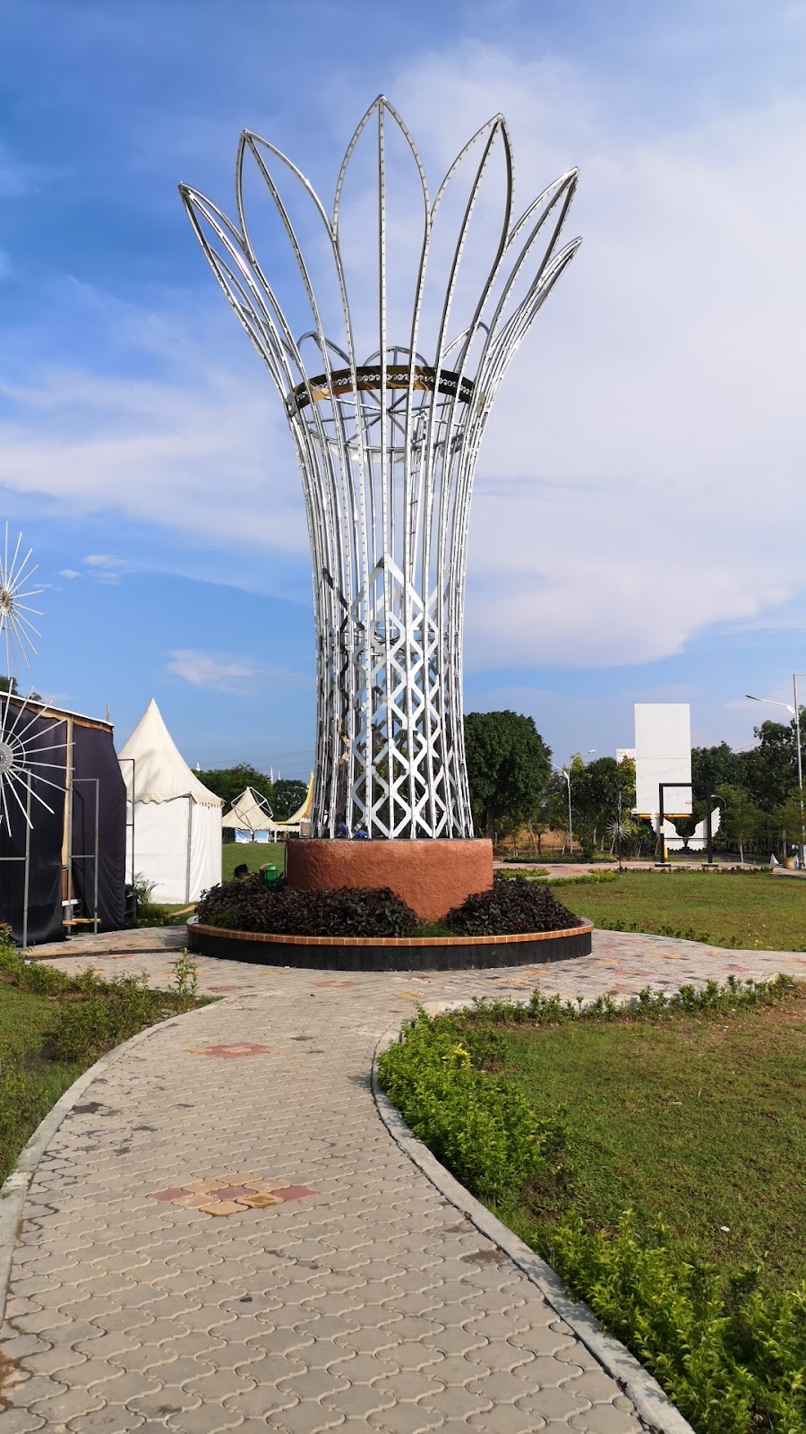 Menjelajah Taman Dang Anom: Pesona Tersembunyi di Batam