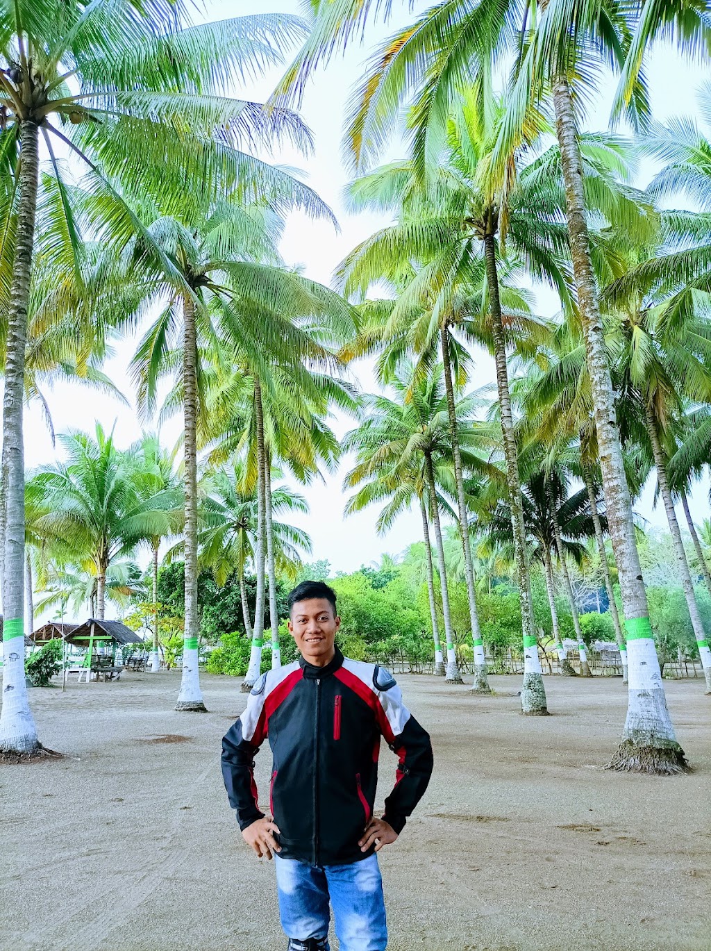 Pesona Pantai Nyiur Hijau Babo: Surga Tersembunyi di Sulawesi Utara