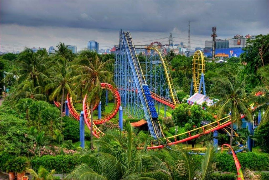 Dunia Fantasi Ancol: Petualangan Seru di Jakarta