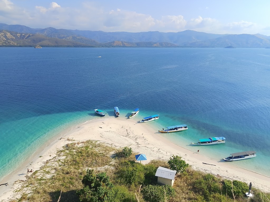 Jelajahi 17 Pulau Surga di Taman Wisata Alam Laut Riung, NTT