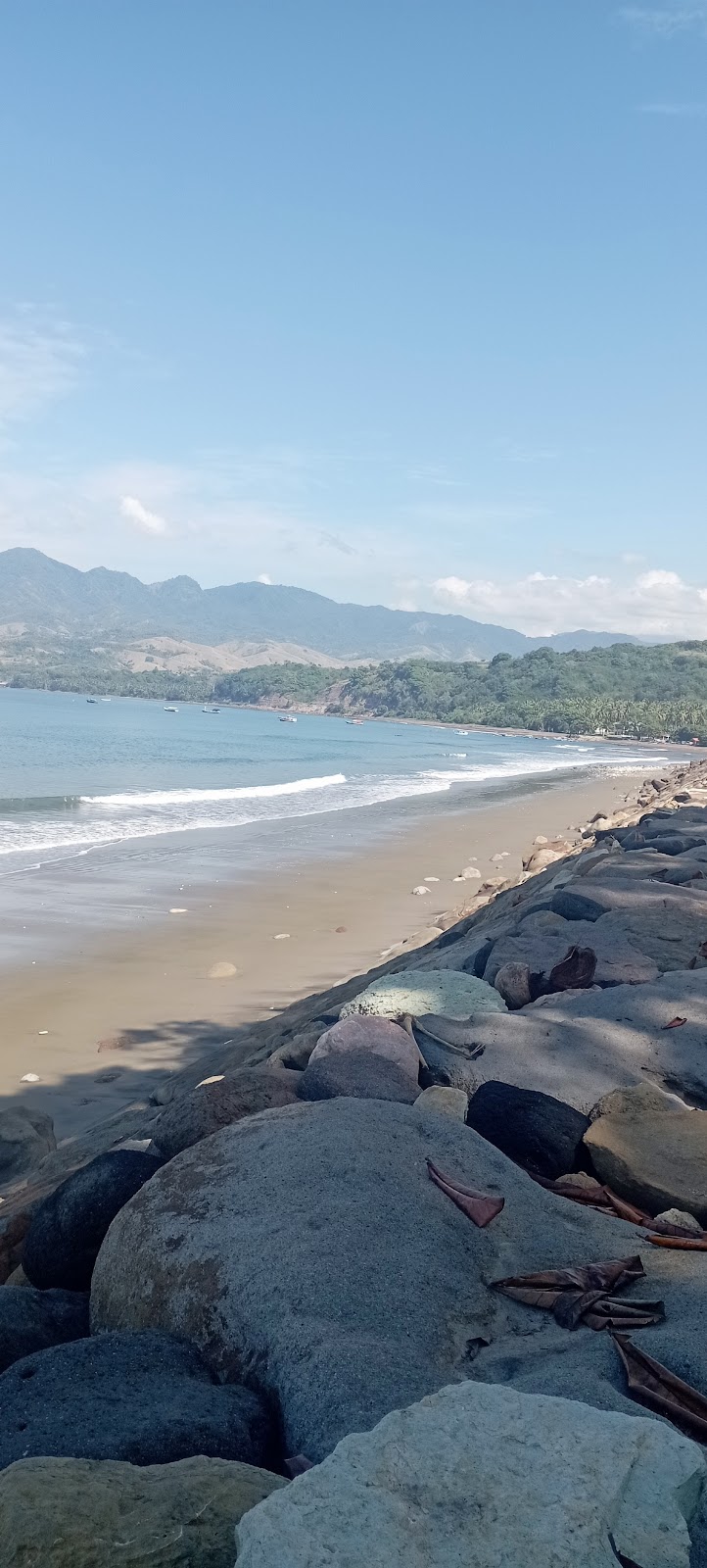 Pesona Pantai Nangaroro: Surga Tersembunyi di Nusa Tenggara Timur