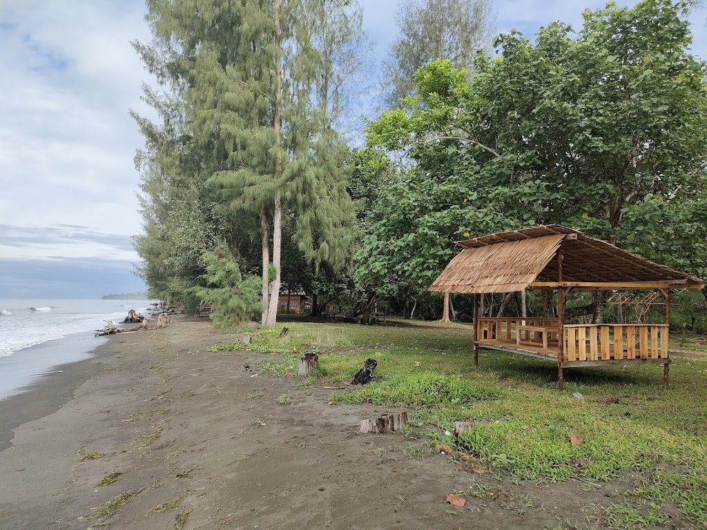 Pesona Pantai Minahaki: Surga Tersembunyi di Sulawesi Tengah