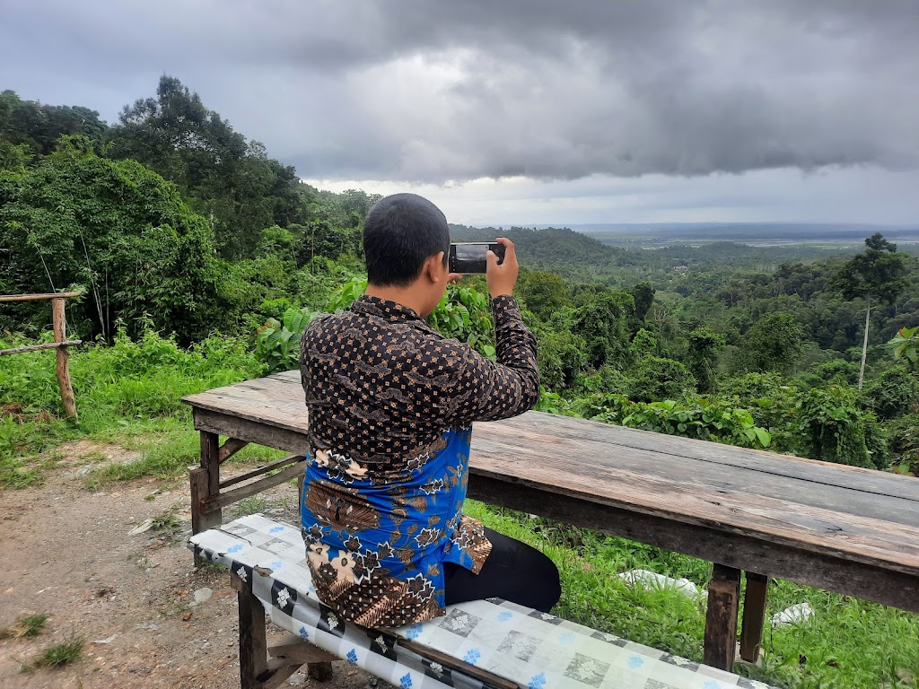 Puncak Tiriondahi: Petualangan di Sulawesi Tenggara
